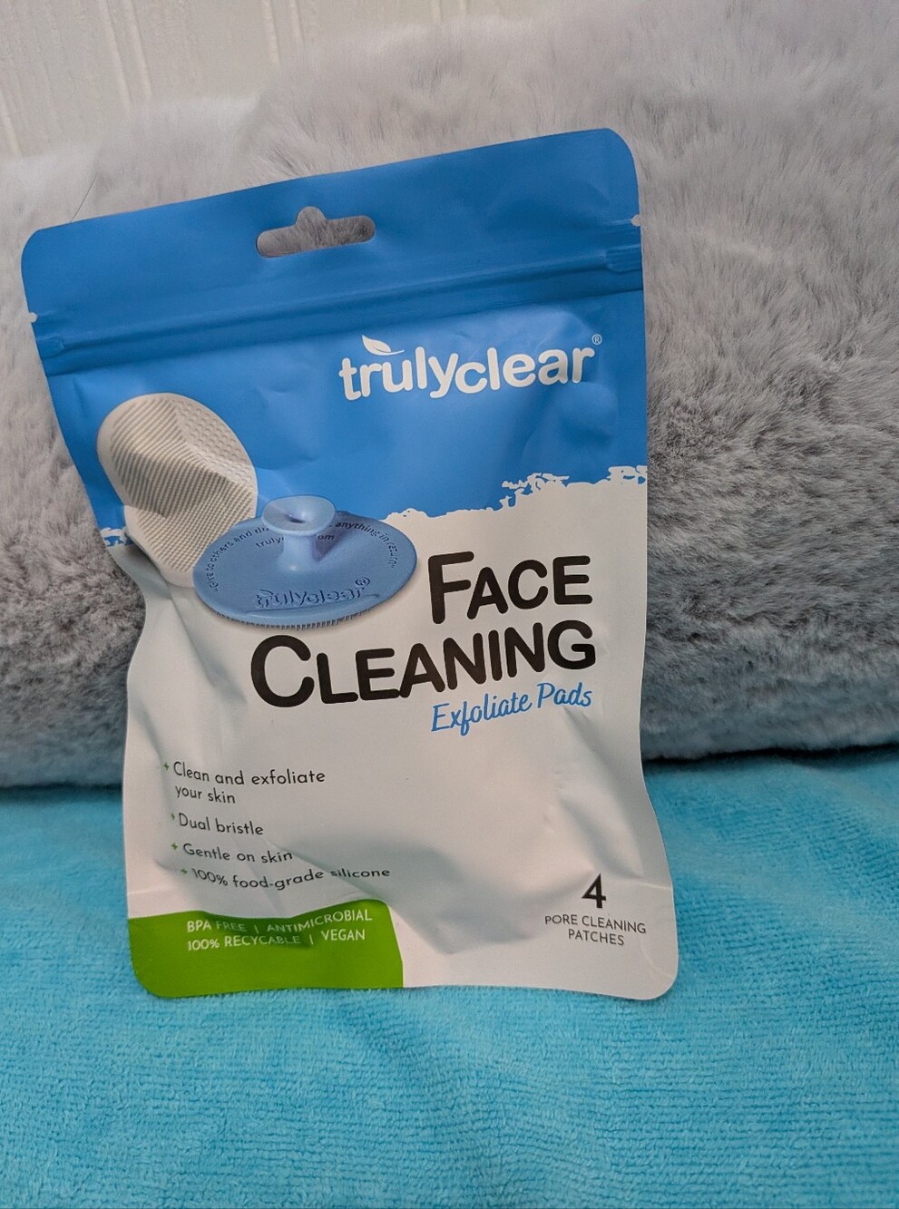 NEW Truly Clear Silicone Face Cleaning Exfoliate Pads White and Blue